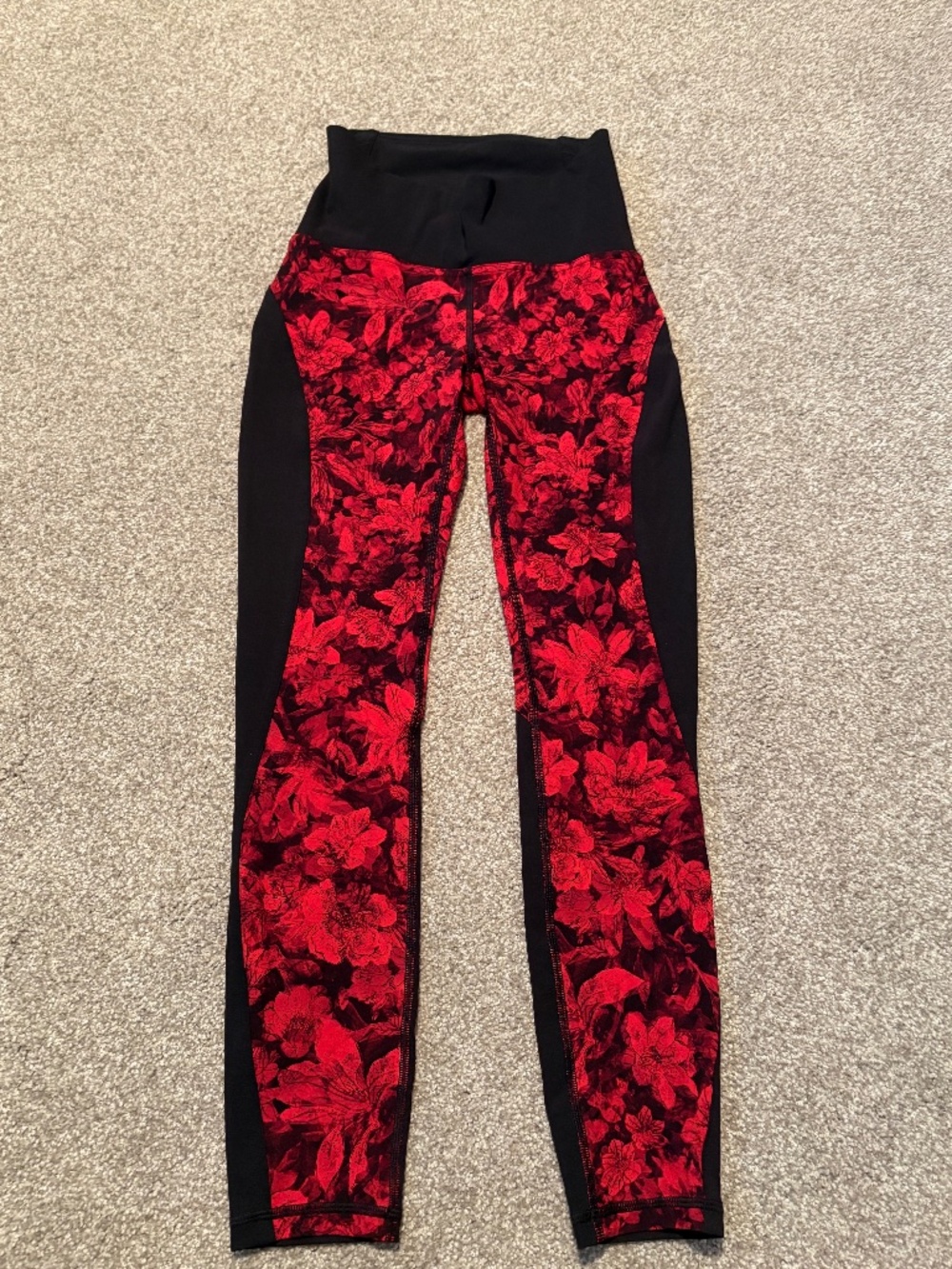 Lululemon Floral Running Leggings Black/Red Full Length Size 4